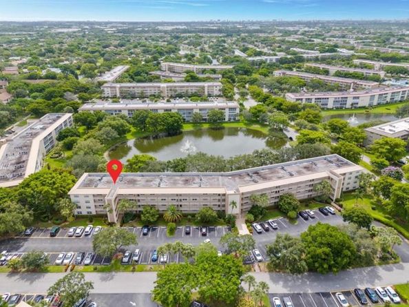 2304 Lucaya Ln B4, Coconut Creek FL 33066