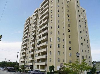 900 NE 18th Ave