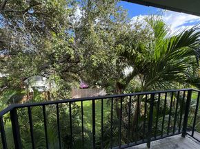 809 W Oakland Park Blvd J10, Oakland Park FL 33311