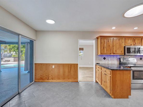 351 SE 6th Ave, Pompano Beach FL 33060