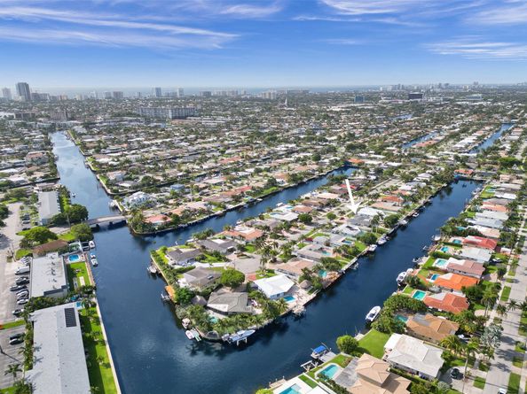 351 SE 6th Ave, Pompano Beach FL 33060
