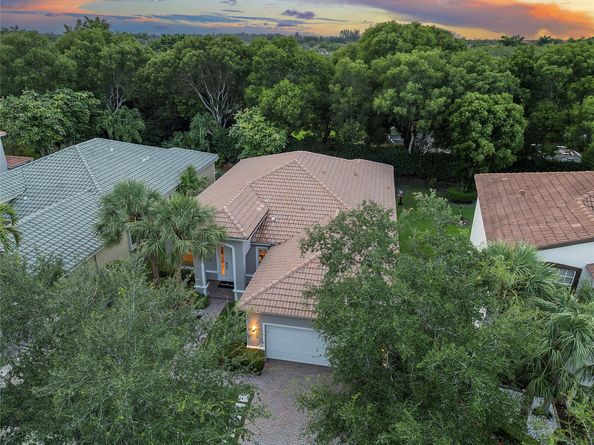 19397 Stonebrook St, Weston FL 33332