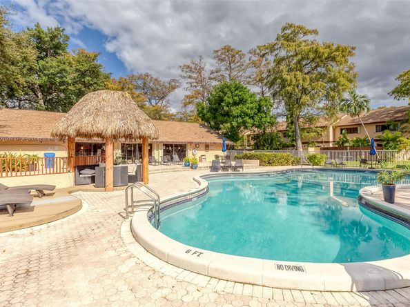 3074 S Oakland Forest Dr 702, Oakland Park FL 33309