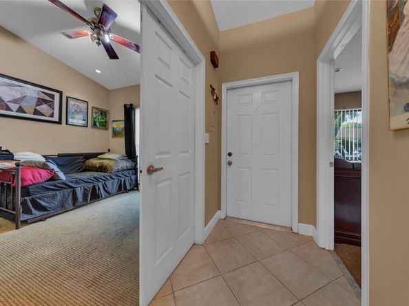 3074 S Oakland Forest Dr 702, Oakland Park FL 33309