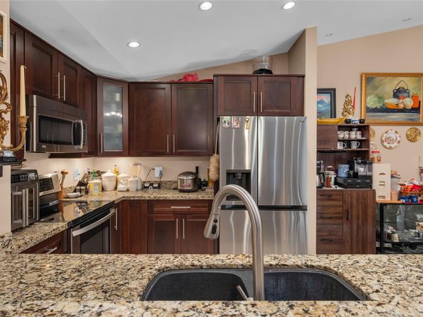 3074 S Oakland Forest Dr 702, Oakland Park FL 33309