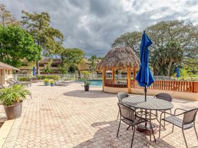 3074 S Oakland Forest Dr 702, Oakland Park FL 33309