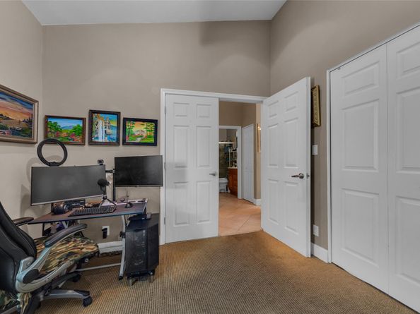 3074 S Oakland Forest Dr 702, Oakland Park FL 33309