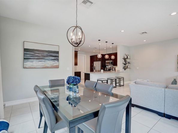 99 Palm Ln 99, Royal Palm Beach FL 33411