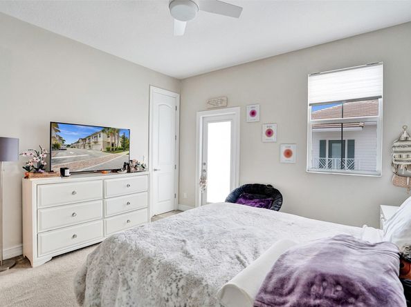 99 Palm Ln 99, Royal Palm Beach FL 33411