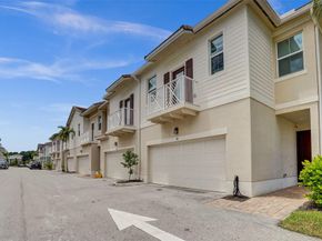 99 Palm Ln 99, Royal Palm Beach FL 33411
