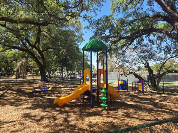 9491 Evergreen Pl 304, Davie FL 33324