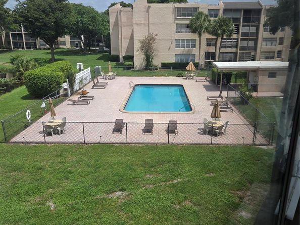 9491 Evergreen Pl 304, Davie FL 33324