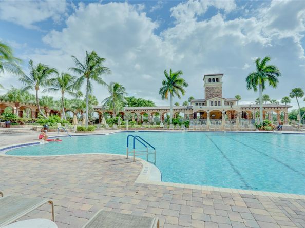 8099 NW 115th Way, Parkland FL 33076