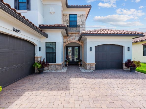 8099 NW 115th Way, Parkland FL 33076