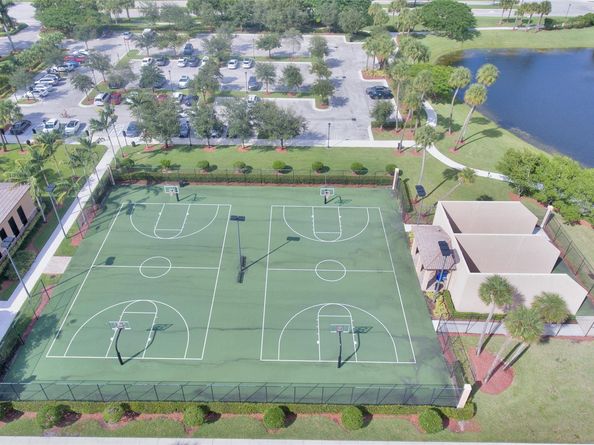 8099 NW 115th Way, Parkland FL 33076
