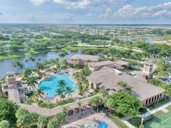 8099 NW 115th Way, Parkland FL 33076