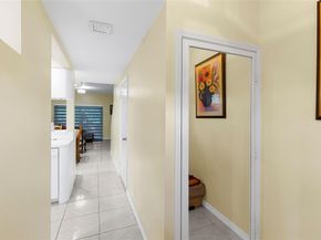8134 San Carlos Cir, Tamarac FL 33321