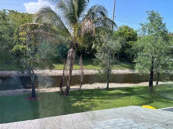 8134 San Carlos Cir, Tamarac FL 33321