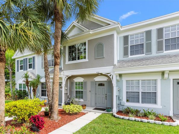 8134 San Carlos Cir, Tamarac FL 33321