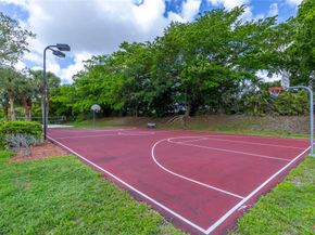8134 San Carlos Cir, Tamarac FL 33321