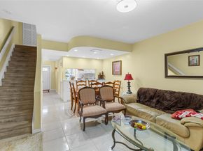 8134 San Carlos Cir, Tamarac FL 33321