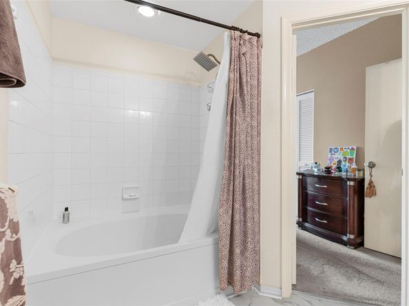 8134 San Carlos Cir, Tamarac FL 33321