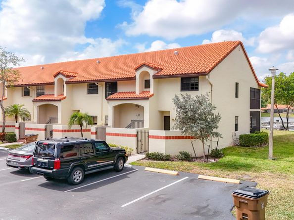 1001 Republic Court, Deerfield Beach FL 33442