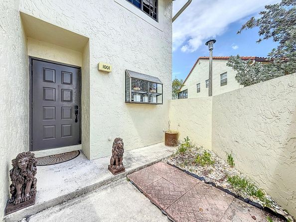 1001 Republic Court, Deerfield Beach FL 33442
