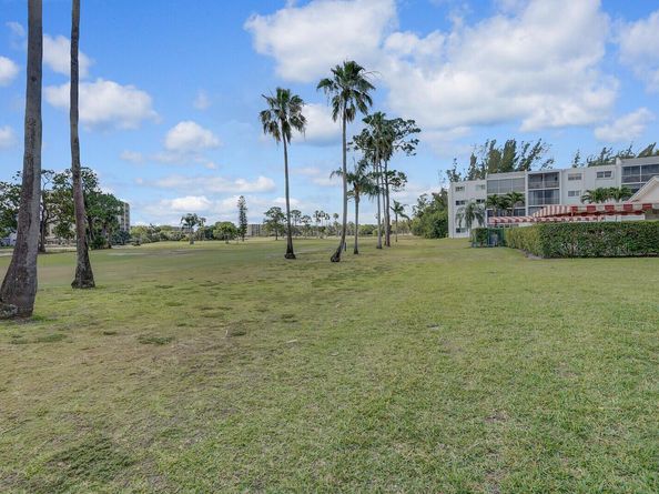 3326 Arcara Way 401, Lake Worth FL 33467