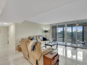 3326 Arcara Way 401, Lake Worth FL 33467