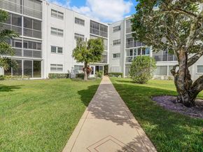 3326 Arcara Way 401, Lake Worth FL 33467