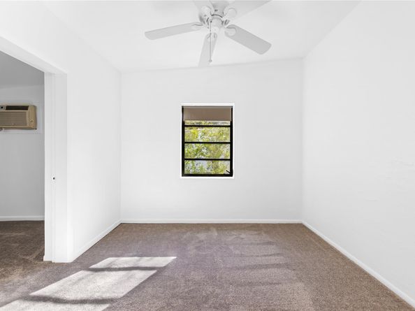 1717 SW 14th St, Fort Lauderdale FL 33312