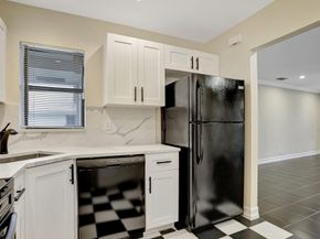 4746 NW 22nd St 4296, Coconut Creek FL 33063