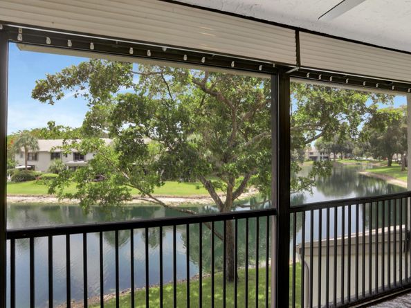 4746 NW 22nd St 4296, Coconut Creek FL 33063