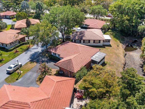 9089 Thunderbird Drive, Coral Springs FL 33065