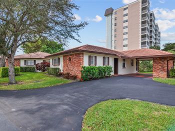 9089 Thunderbird Drive