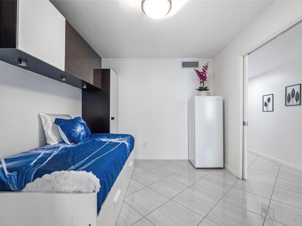 1849 S Ocean Dr 408, Hallandale Beach FL 33009