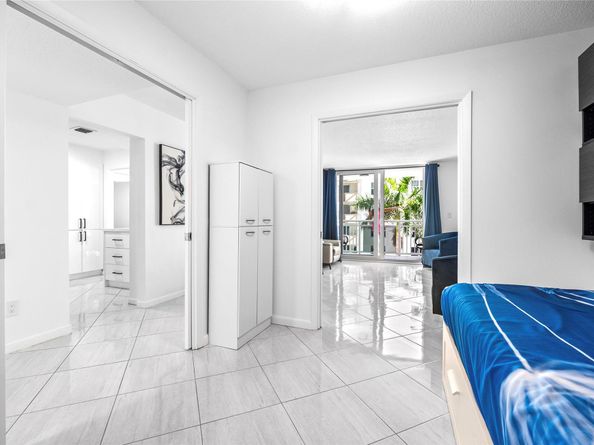 1849 S Ocean Dr 408, Hallandale Beach FL 33009