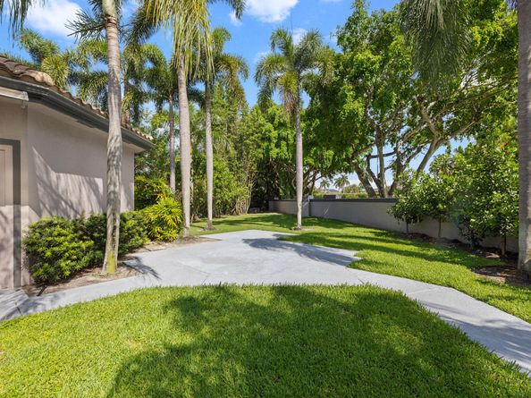 6595 NW 32nd Terrace, Boca Raton FL 33496