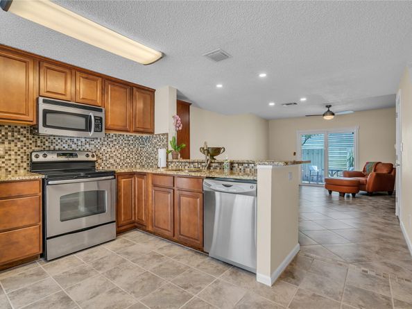 2623 NE 15th St 2623, Pompano Beach FL 33062