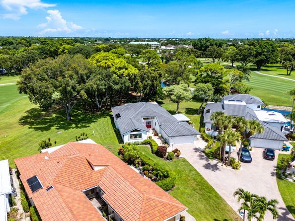 56 Woods Lane, Boynton Beach FL 33436