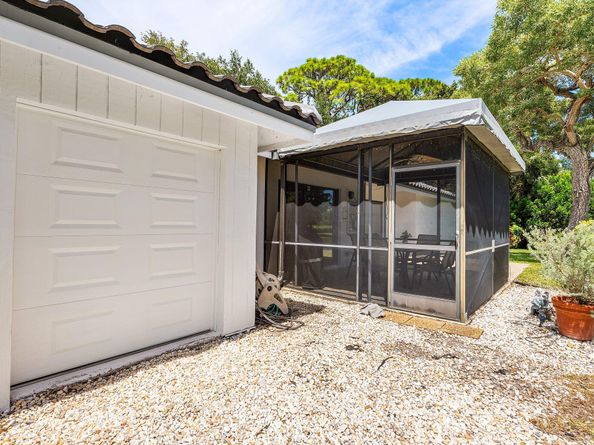 56 Woods Lane, Boynton Beach FL 33436