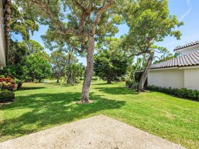 56 Woods Lane, Boynton Beach FL 33436