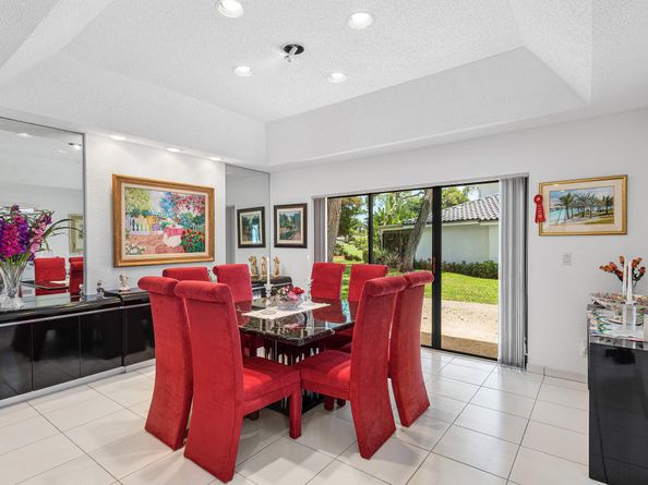 56 Woods Lane, Boynton Beach FL 33436