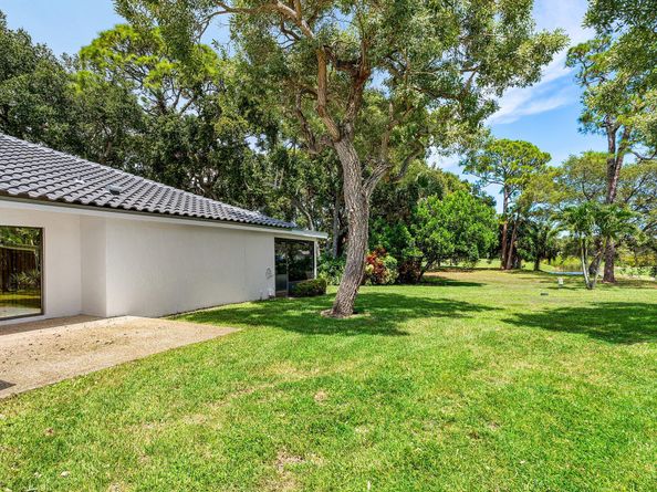 56 Woods Lane, Boynton Beach FL 33436