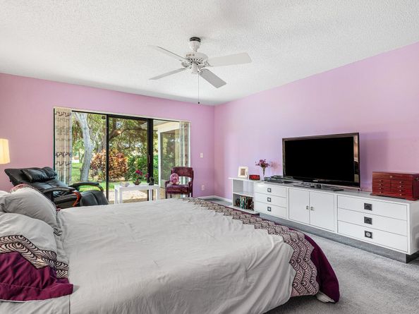 56 Woods Lane, Boynton Beach FL 33436