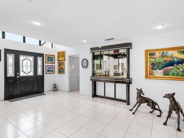 56 Woods Lane, Boynton Beach FL 33436