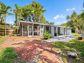 2818 SW 13th Ct, Fort Lauderdale FL 33312