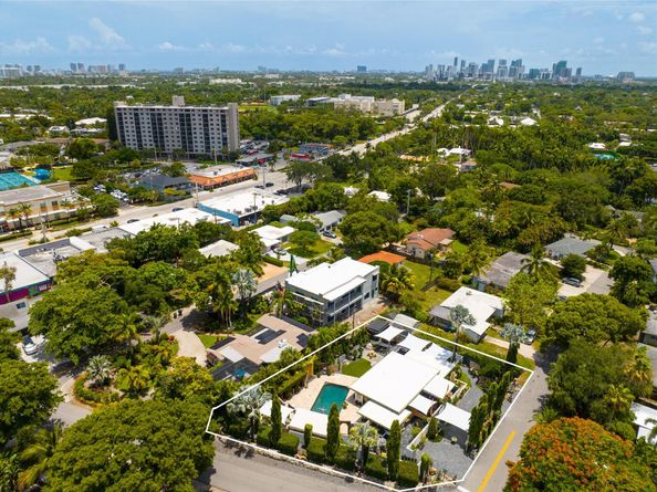2020 NE 3rd Ter, Wilton Manors FL 33305