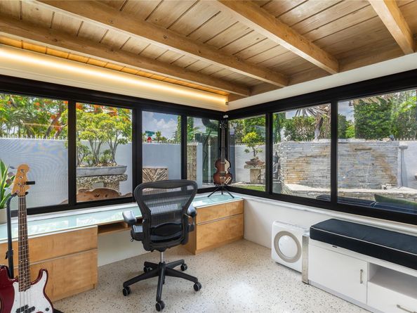 2020 NE 3rd Ter, Wilton Manors FL 33305